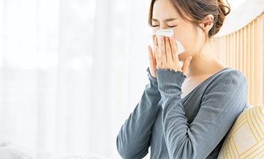 あなたの鼻炎はサラサラの鼻水、粘り気のある鼻水？症状別、鼻炎におすすめ漢方薬と生活アドバイスのイメージ画像