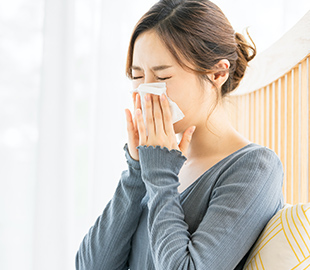 あなたの鼻炎はサラサラの鼻水、粘り気のある鼻水？症状別、鼻炎におすすめ漢方薬と生活アドバイスのイメージ画像