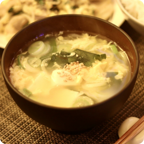 
			卵ふわふわ！あごだし×鶏がらの温活スープ