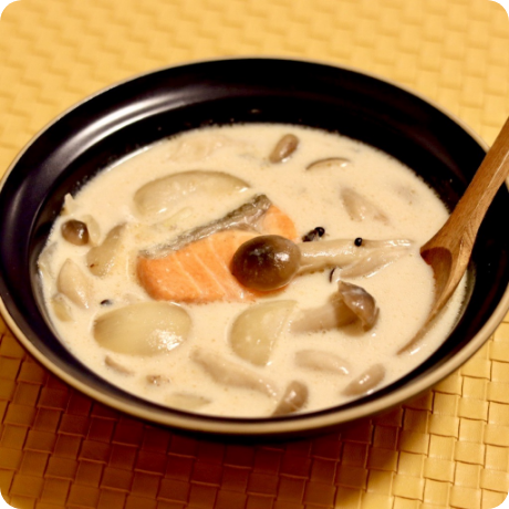 月眠のサーモン〜発酵ソイ味噌クリーム仕立て〜