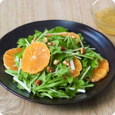 5分で完成！美肌レシピ！みかんと水菜のサラダの画像
