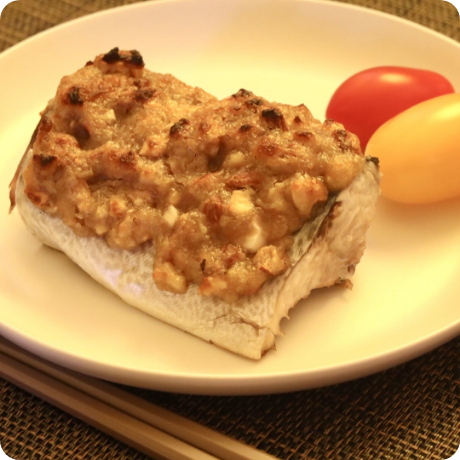 ご飯がとまらない！サバの味噌ナッツ焼き
