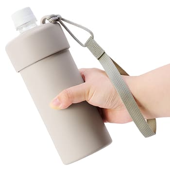 ストラップ付きで手首に引っ掛けられる。イメージ画像