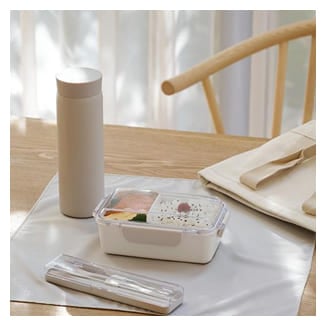 お弁当箱とのカラーコーディネート イメージ画像