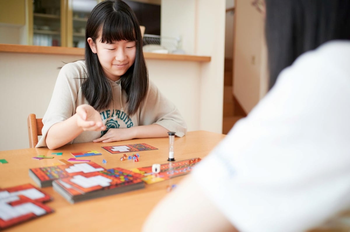 お子様から大人まで楽しめるボードゲームの魅力と人気ゲームをご紹介