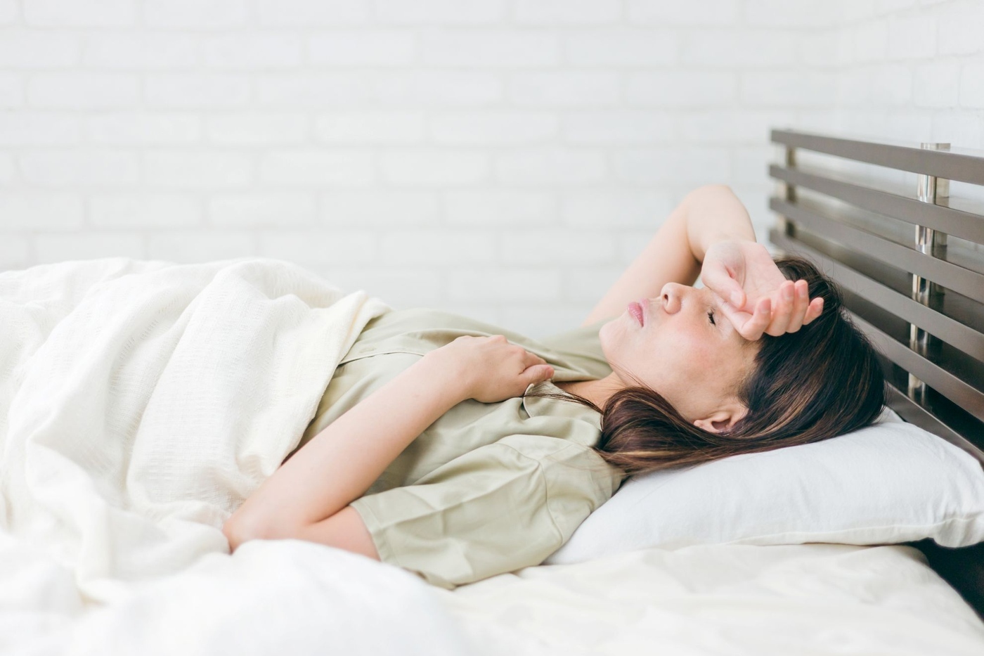 朝「目覚めが悪い」と感じるあなたへ！原因・影響とすっきり起きる改善法をご紹介