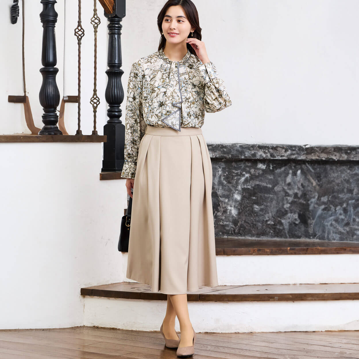 美メイク タックフレアースカート レディス EMMA JAMES(エマ