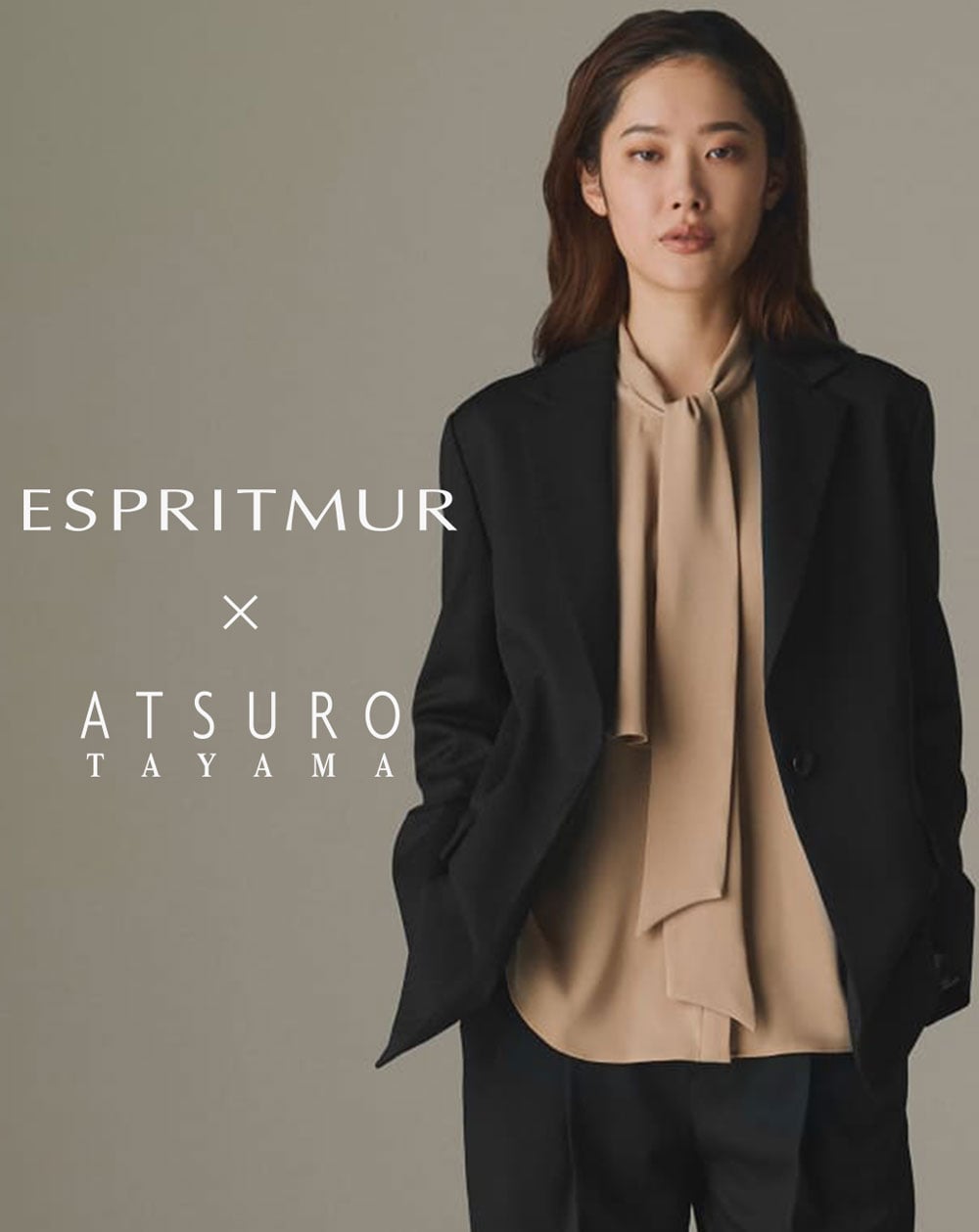 ESPRITMUR×ATSURO TAYAMAのシングルテーラードジャケットを着用した女性モデル