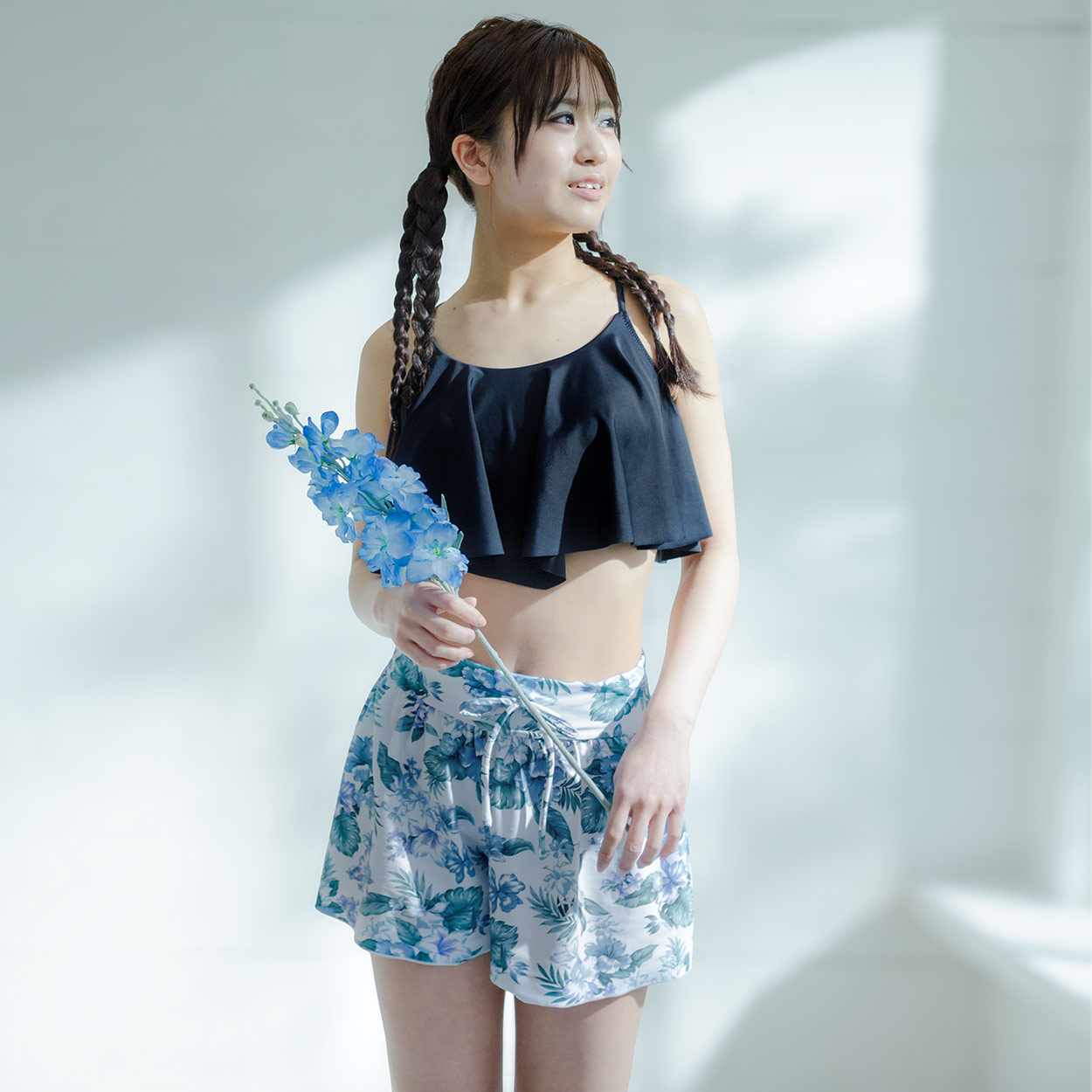 キュロットパンツ付きビキニ